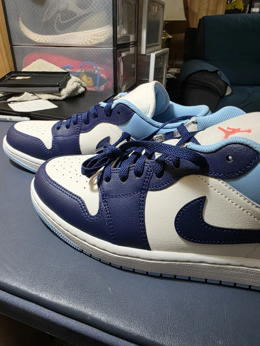 Jordan 1  Men's Low-Top Sneakers in White & Navy with Light Blue Size 10m New.